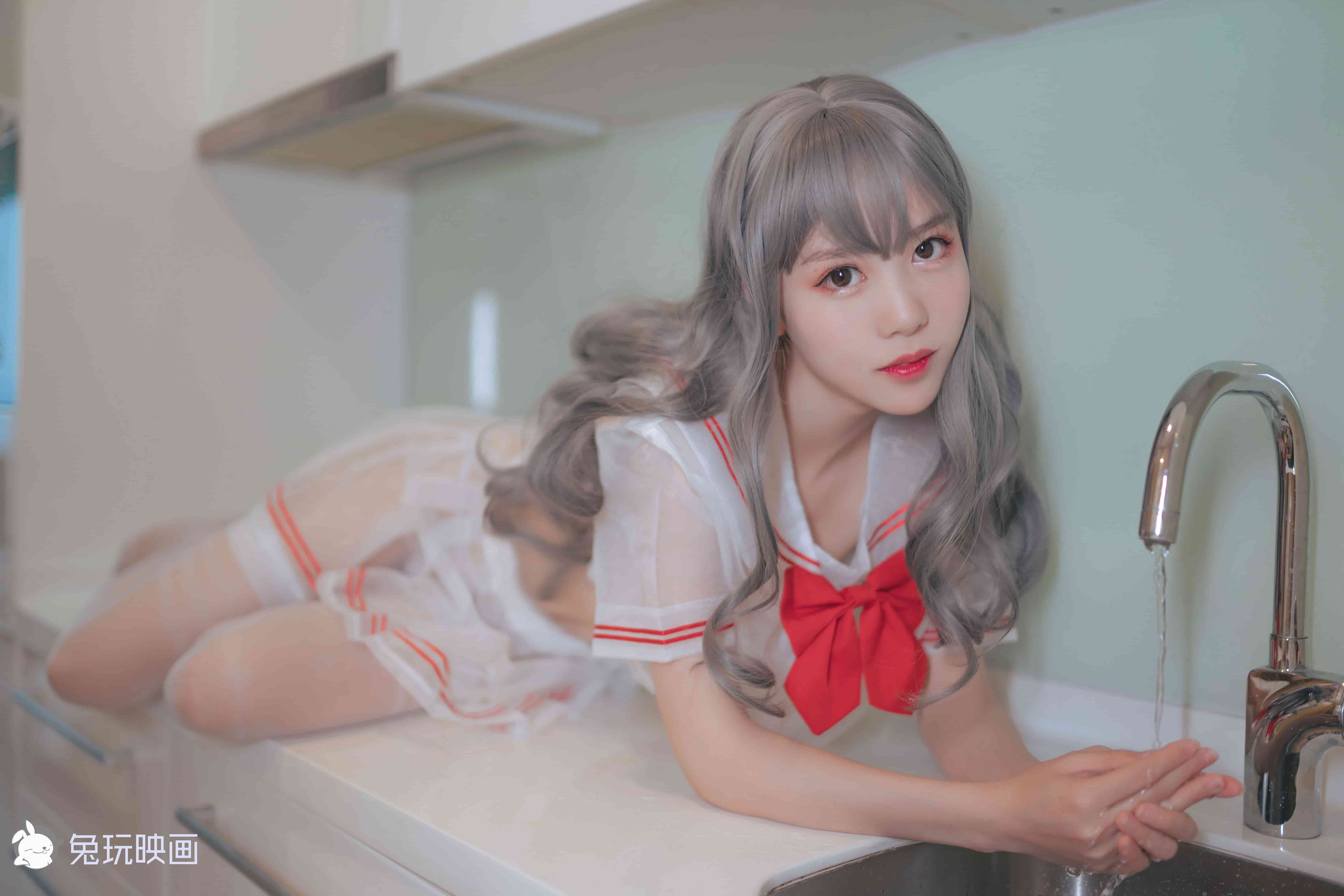 抖娘-利世穿制服的小姐姐 - 兔玩映画[42P]
