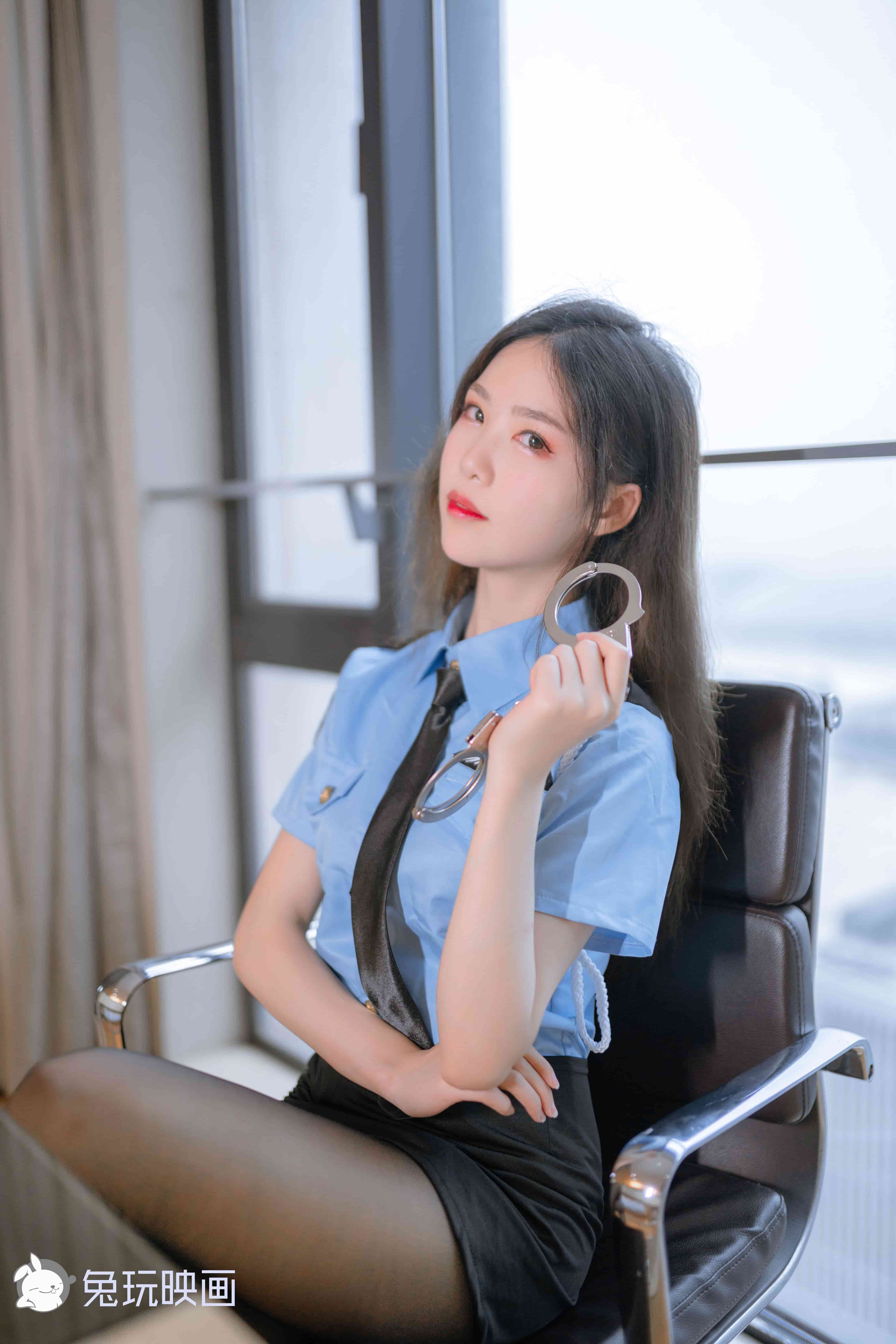 抖娘-利世穿制服的小姐姐 - 兔玩映画[42P]
