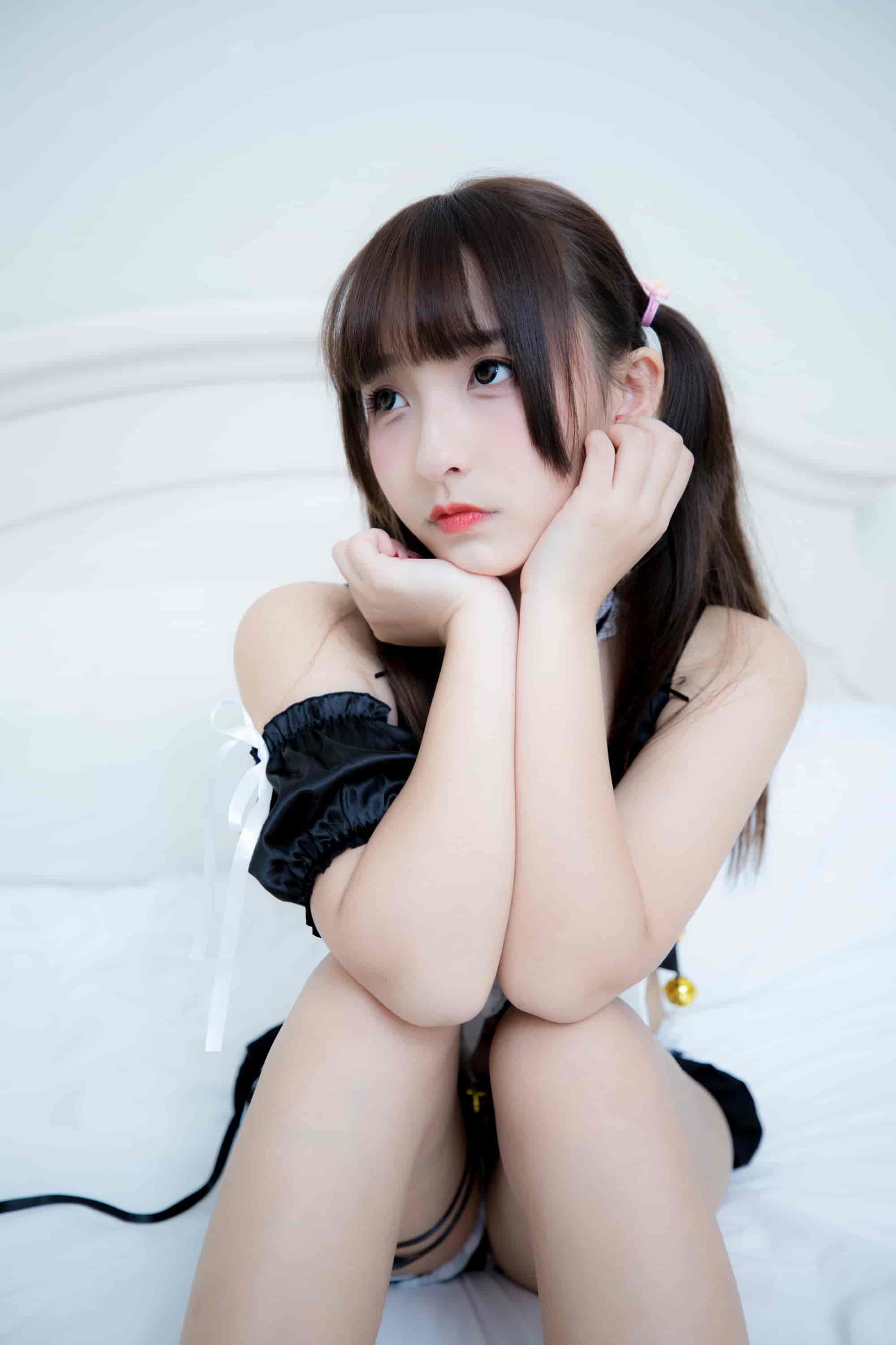 神楽坂真冬 - Little Devil  [150P]