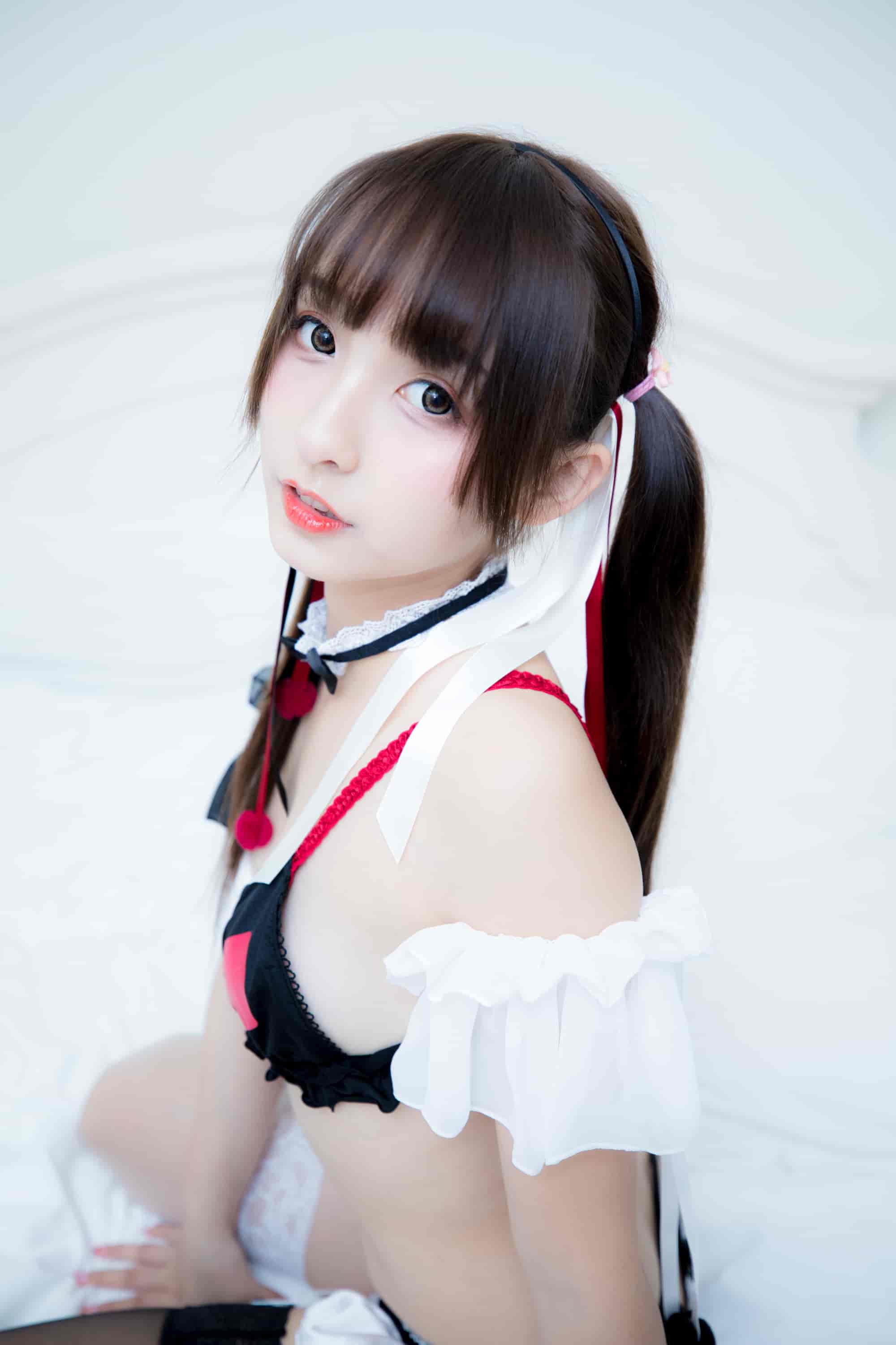 神楽坂真冬 - Little Devil  [150P]