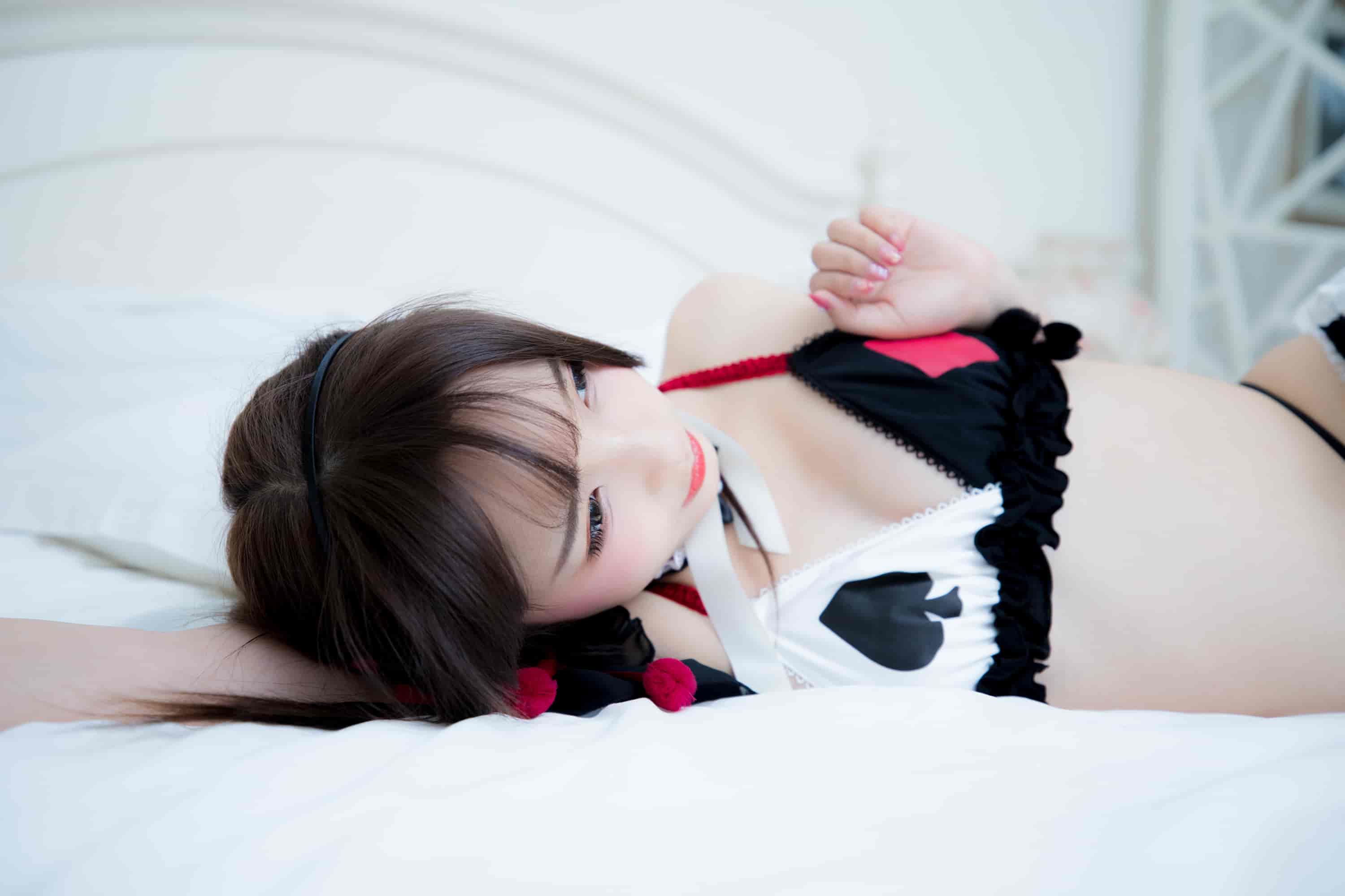 神楽坂真冬 - Little Devil  [150P]