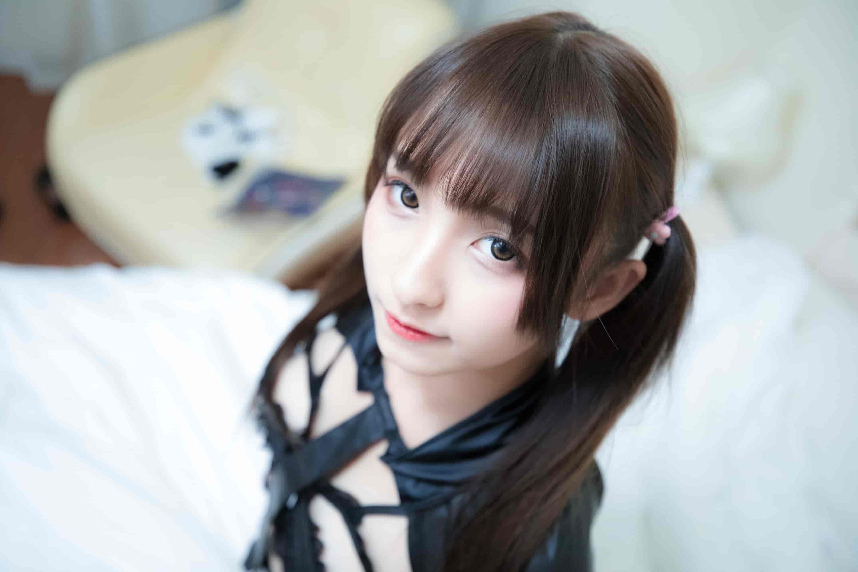 神楽坂真冬 - Little Devil  [150P]