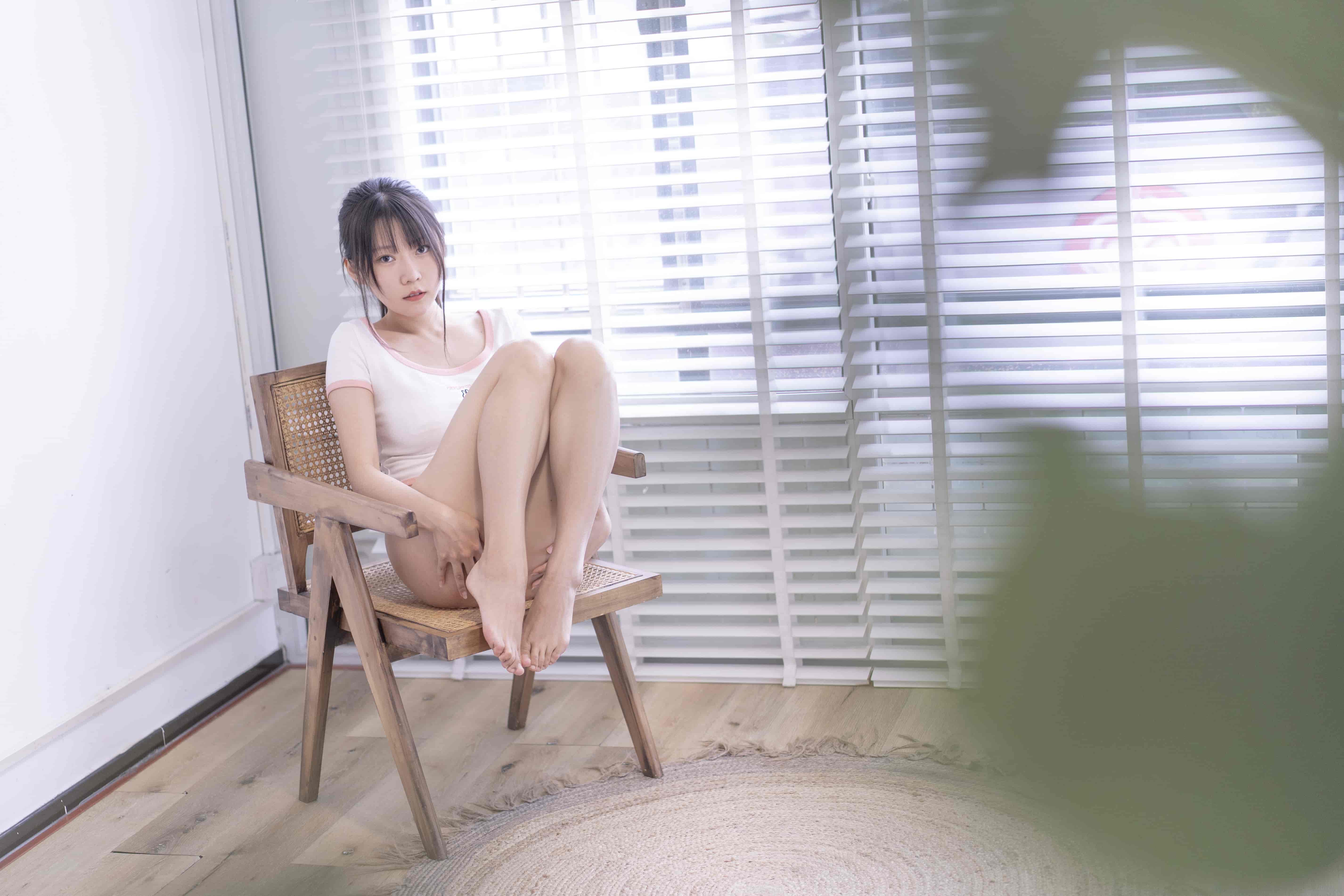 香草喵露露-百叶窗[58P-1.6G]
