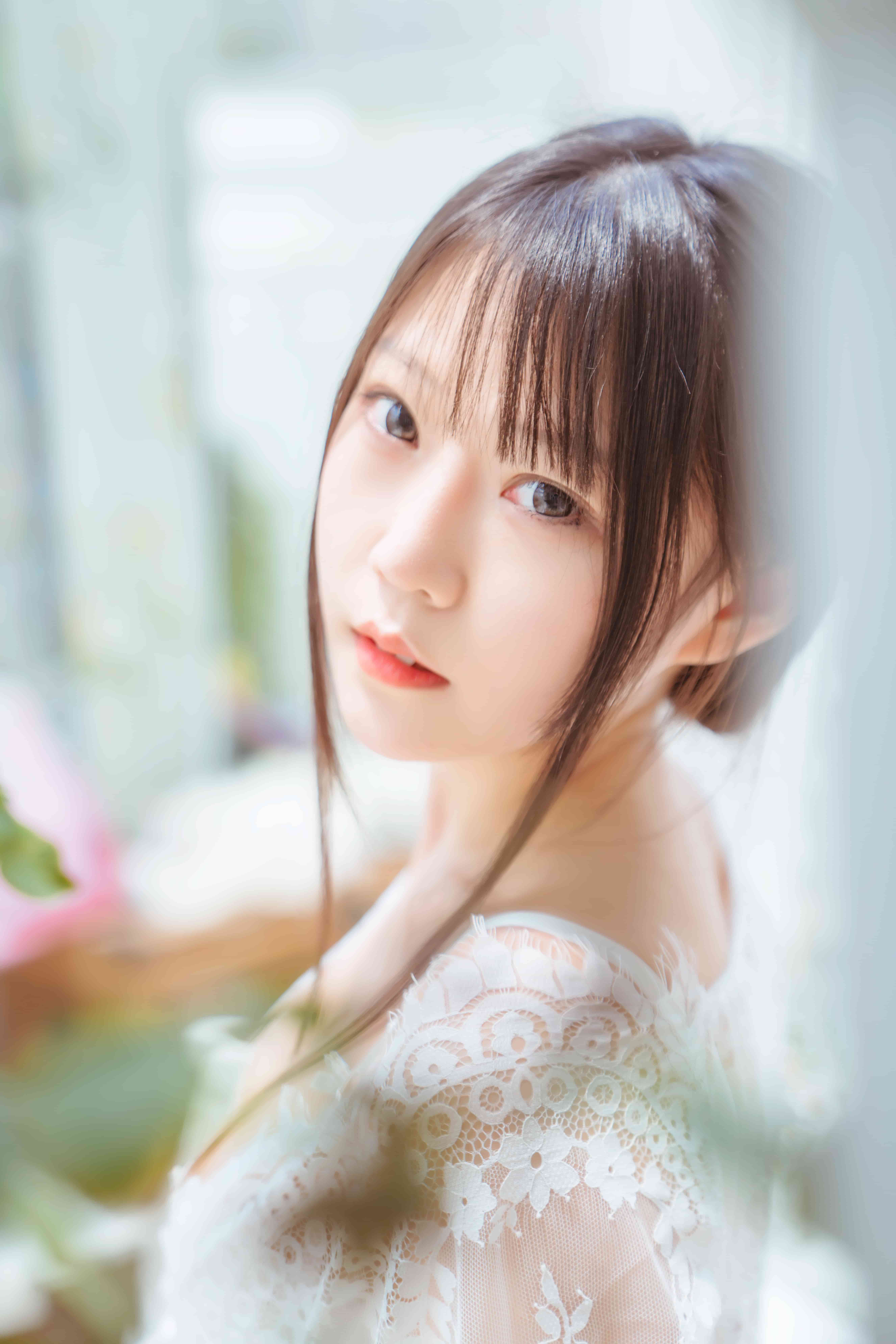 香草喵露露-玻璃房少女[79P-1.13G]