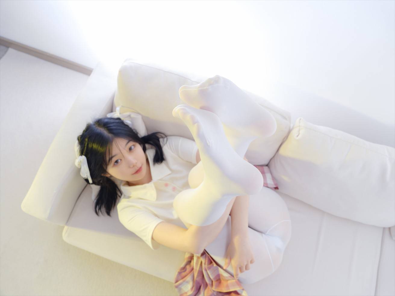 森萝财团 - 小樱-02E 4K 白丝T恤短裙 [100P1V-4.7GB]